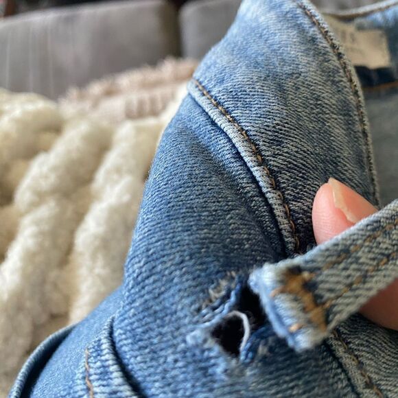 Guess distressed medium light wash skinny jeans 25 - Picture 6 of 8